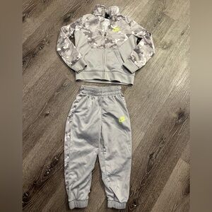 Camo toddler grey and lime Nike 2 piece sweatsuit sweatpants outfit and jacket